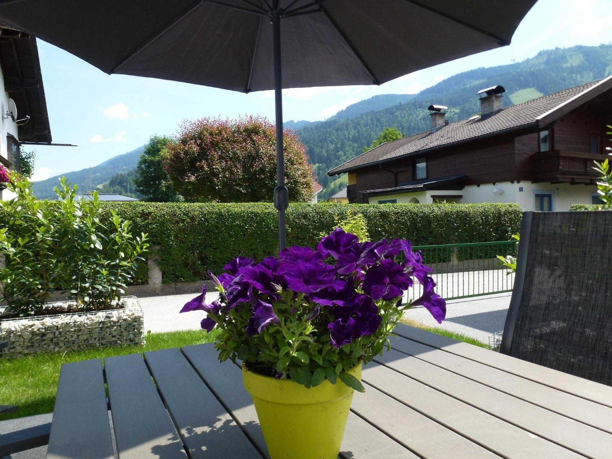 Detached Chalet Close To The Ski Area Villa Fusch an der Glocknerstraße Екстериор снимка